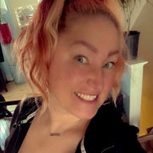 Meet your Posher, Joy